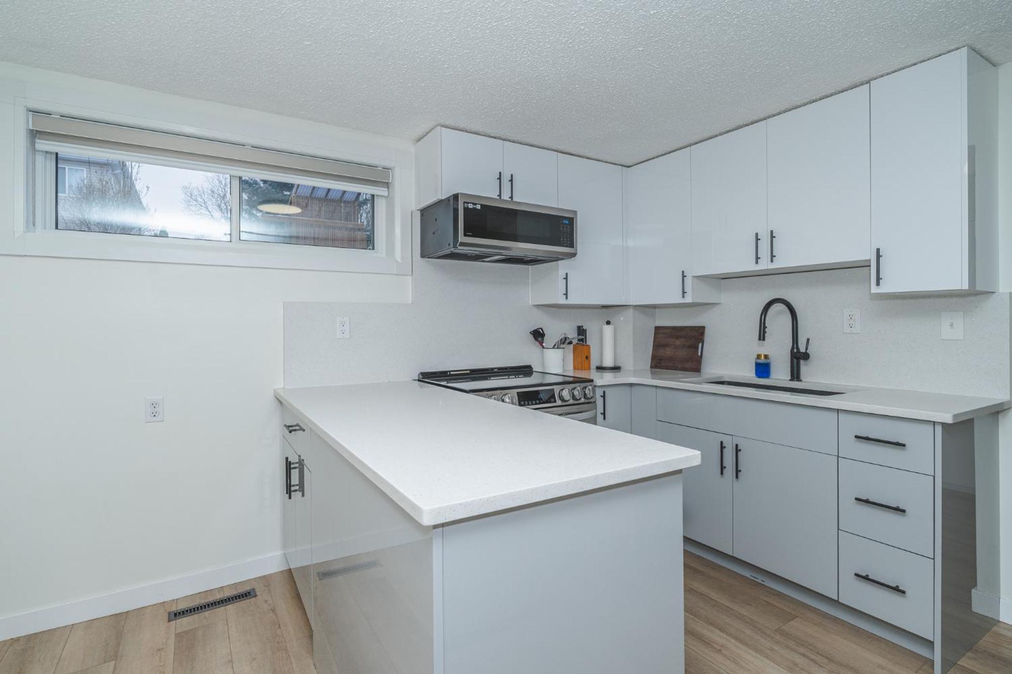 Central Edmonton Family Friendly Home Dış mekan fotoğraf